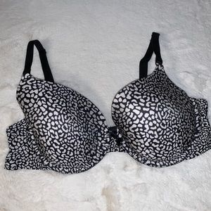 38C Victoria’s Secret lightly lined Demi cheetah bra
